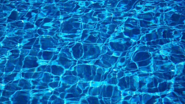 Un niño de tres años se ahoga en una piscina privada de Cádiz