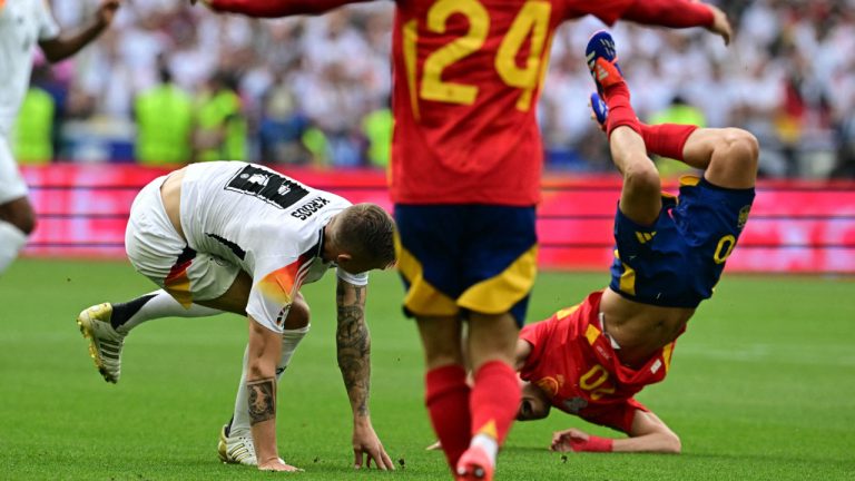 Pedri reacciona a las disculpas de Kroos: «Esto es fútbol»