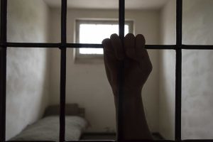 Un preso muere tras quemar un colchón en su celda de Salamanca